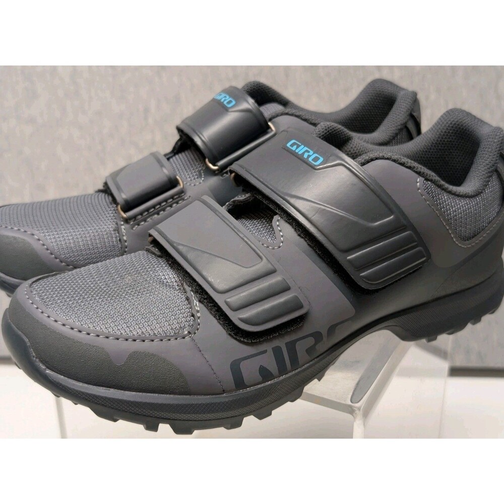 NIB Giro Berm Cycling Shoe Women US 7.5 EU 39 Gray 2 Bolt Biking Training Active